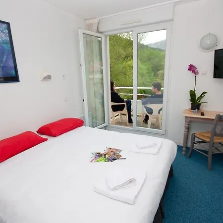 Village Club Les Lavandes - Neaclub 3* Remuzat